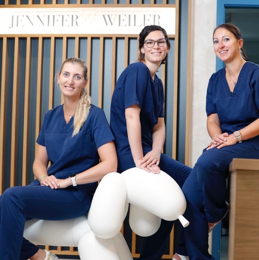 Docteur Jennifer Weiler et ses assistantes